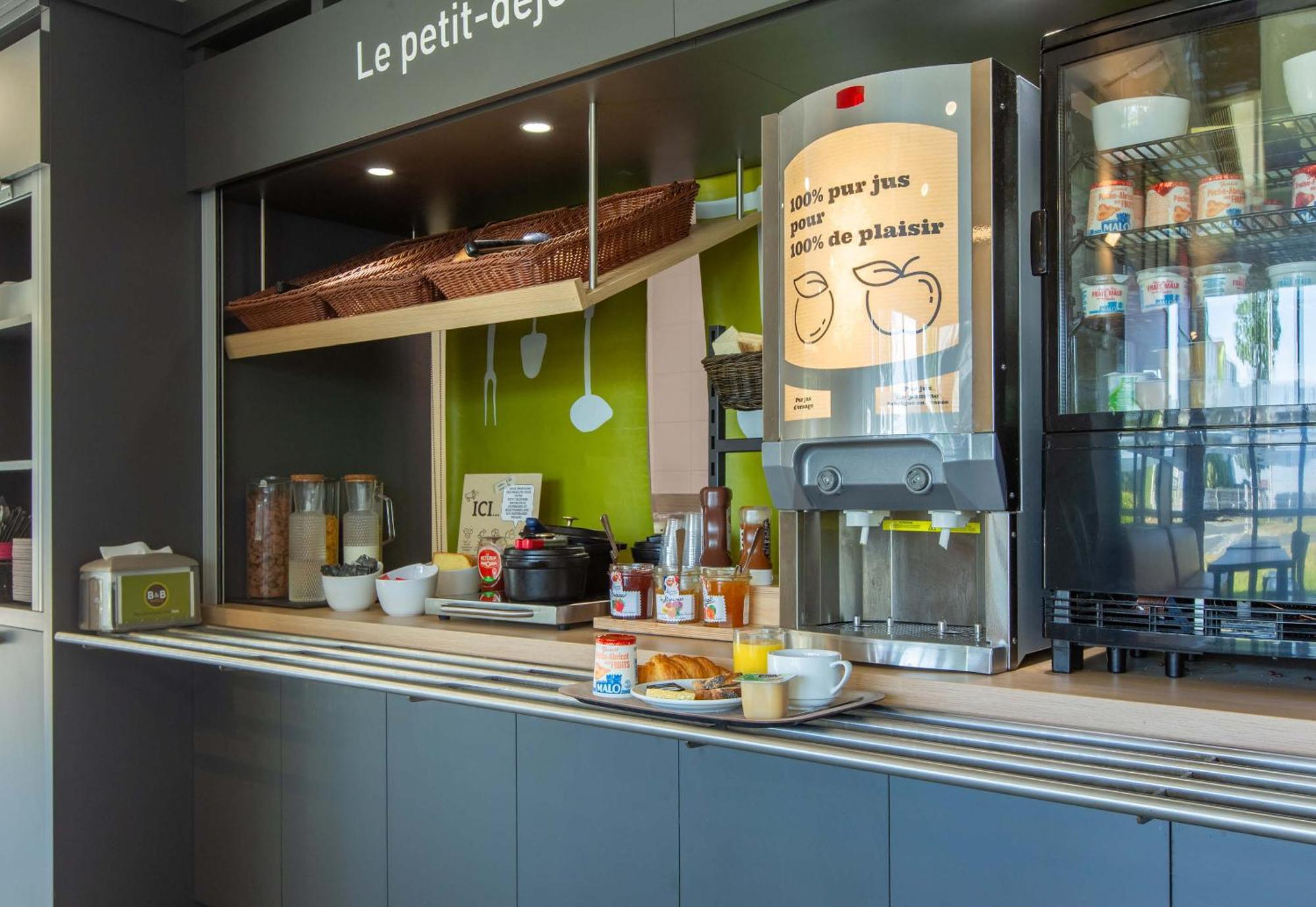 B&B Hotel Chateauroux Aeroport Déols 외부 사진